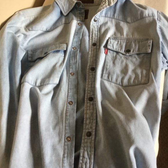 Levi’s Red Tab Denim Shirt - Picture 7 of 8